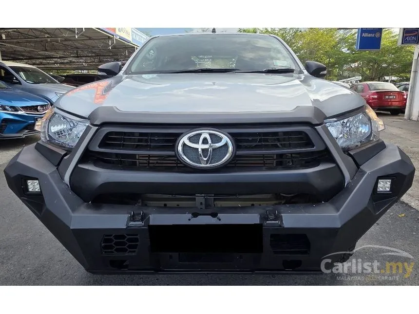 2023 Toyota Hilux E Dual Cab Pickup