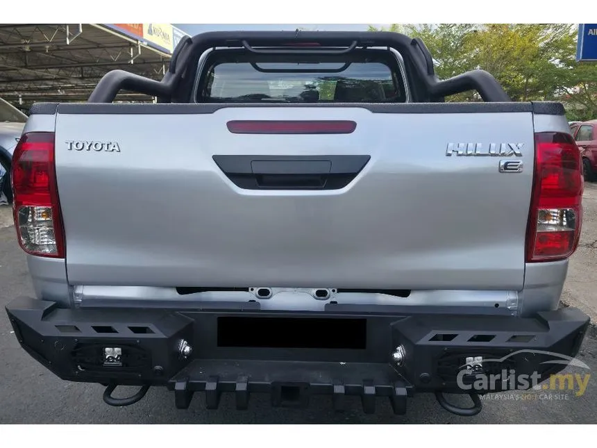 2023 Toyota Hilux E Dual Cab Pickup