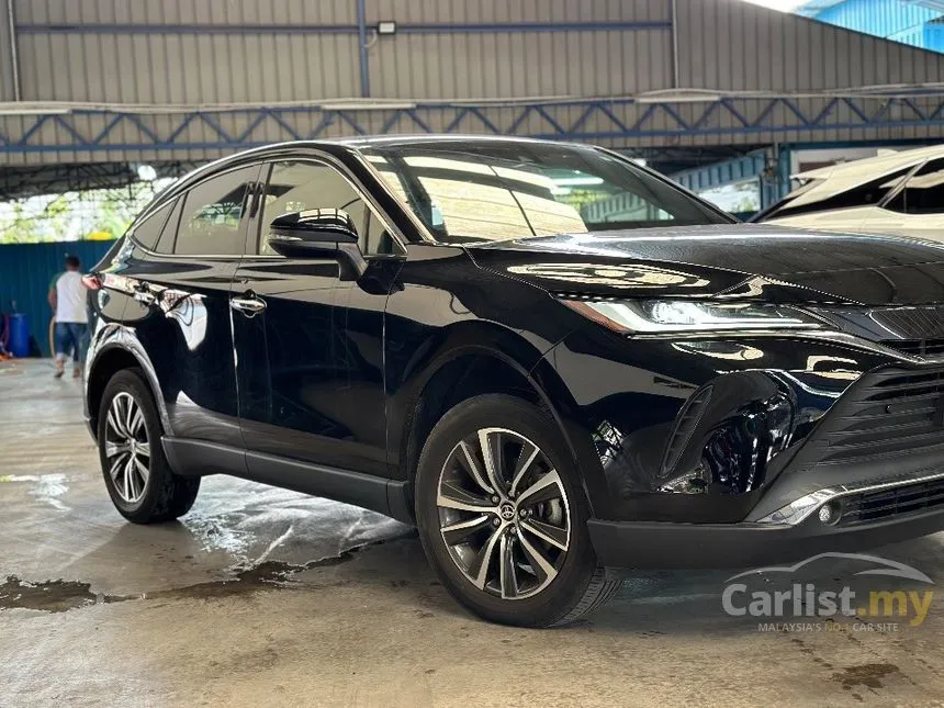 2020 Toyota Harrier SUV