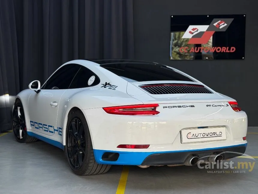 2017 Porsche 911 Carrera S Coupe