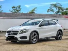 2014 Mercedes-Benz GLA250 2.0 4MATIC AMG Line SUV (A) 5 TAHUN WARRANTY