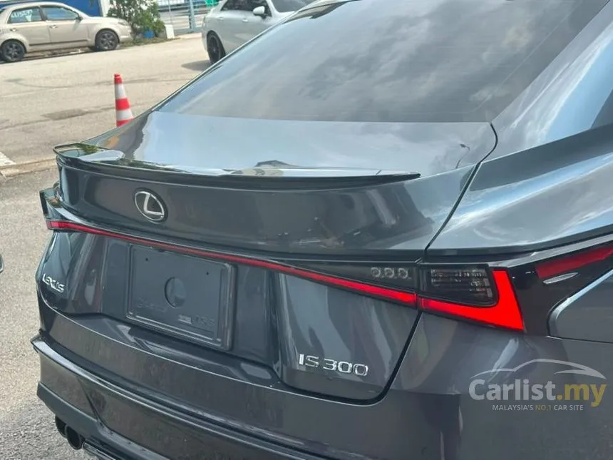 2021 Lexus IS 300 F Sport Sedan
