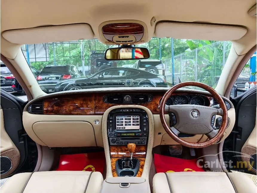 2008 Jaguar XJ8 Sovereign Sedan