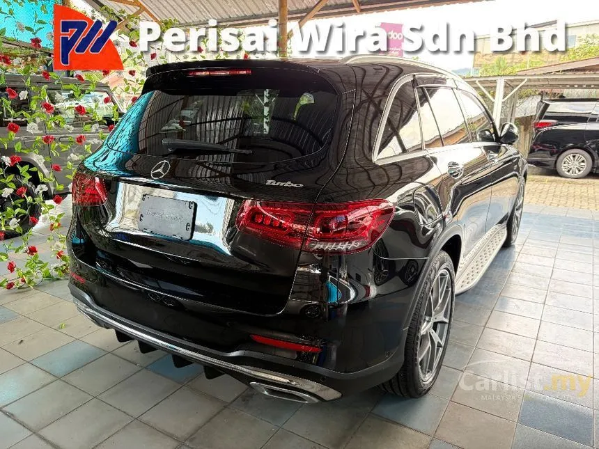 2021 Mercedes-Benz GLC300 4MATIC AMG Line SUV