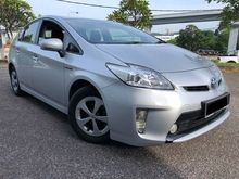 2014 Toyota Prius 1.8 Hybrid Luxury Hatchback - FULL SPEC - LOW MILEAGE - LIKE NEW