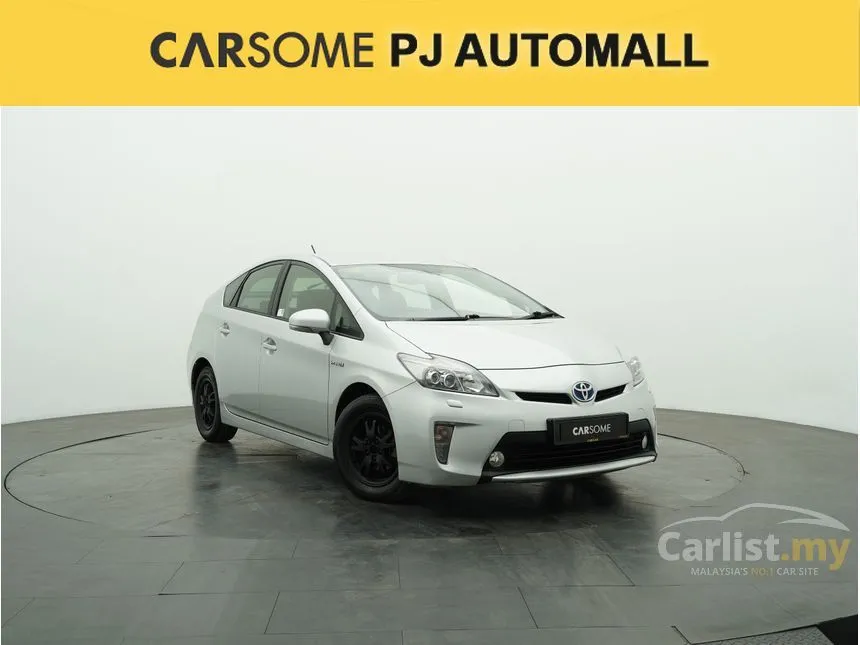 2013 Toyota Prius Luxury Hatchback