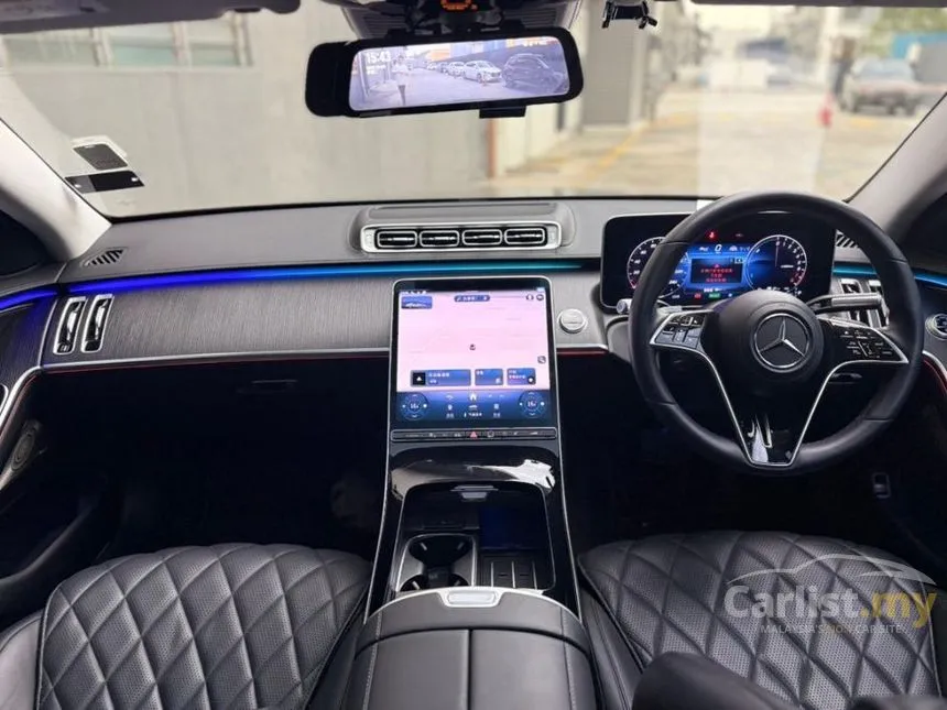 2022 Mercedes-Benz S580e Sedan