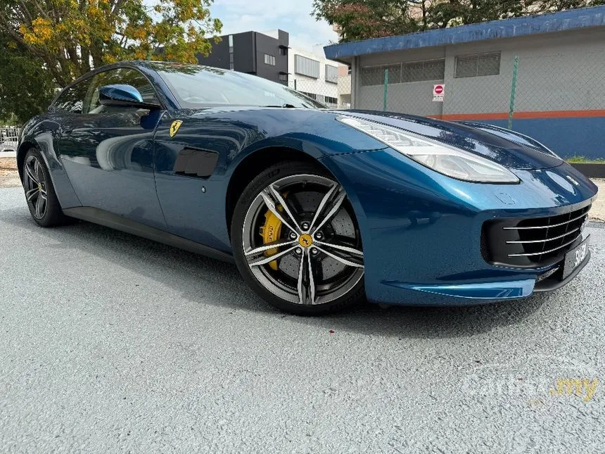 2017 Ferrari GTC4Lusso Hatchback