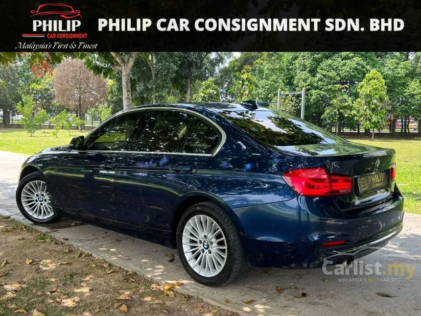 2018 BMW 318i Luxury Sedan