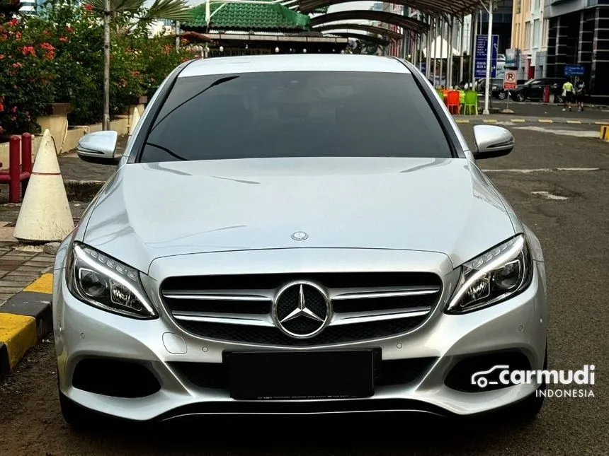 2017 Mercedes-Benz C200 Avantgarde Sedan