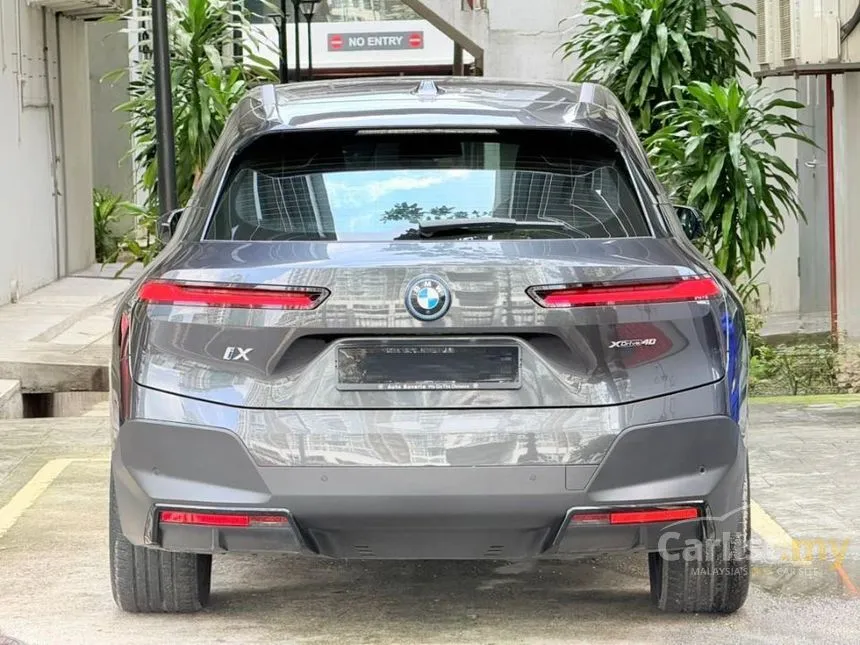 2023 BMW iX xDrive40 SUV