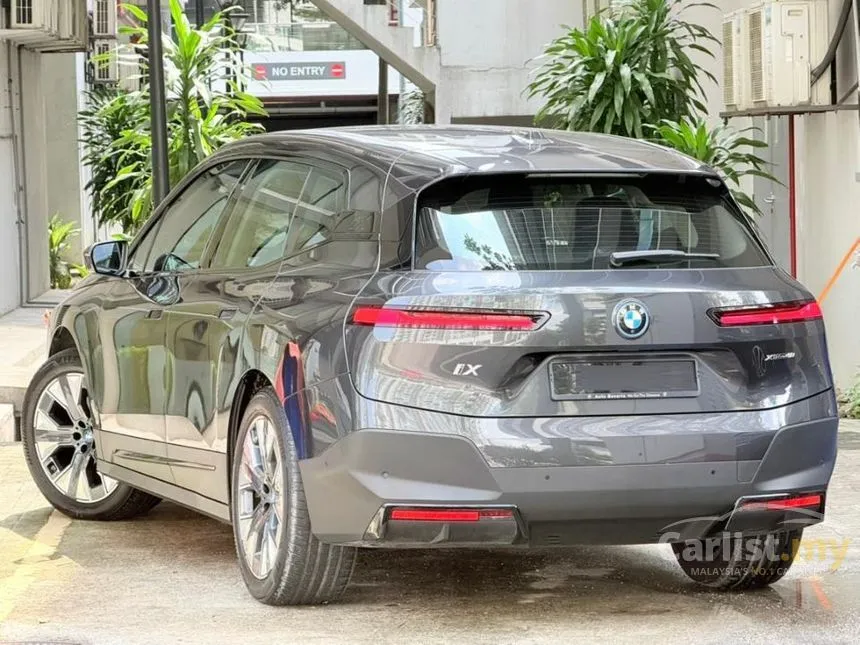 2023 BMW iX xDrive40 SUV