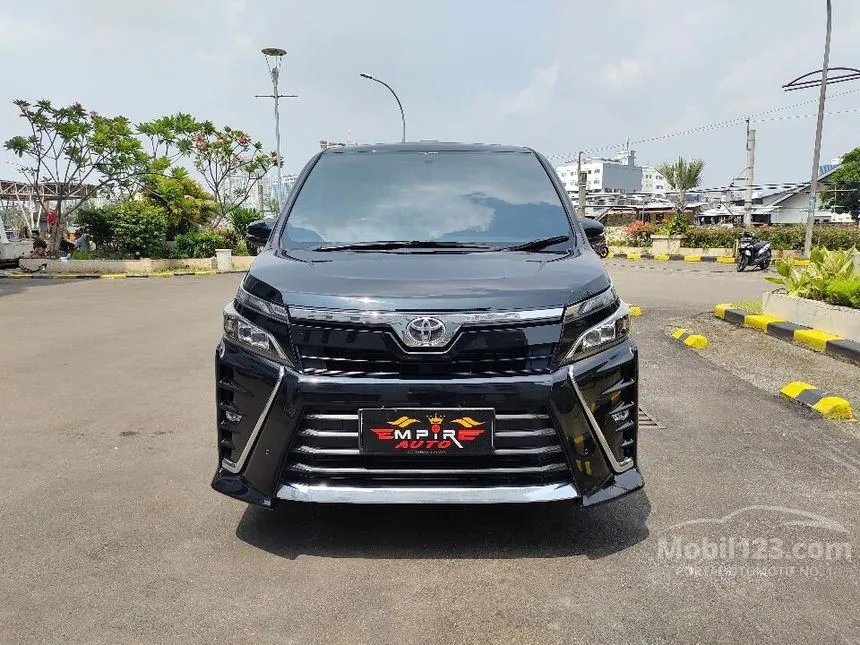 Jual Mobil Toyota Voxy 2020 2.0 di DKI Jakarta Automatic Wagon Hitam Rp 368.000.000