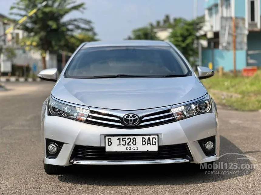 2014 Toyota Corolla Altis V Sedan