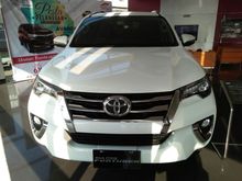 Toyota Fortuner 2.4 VRZ LUX SUV