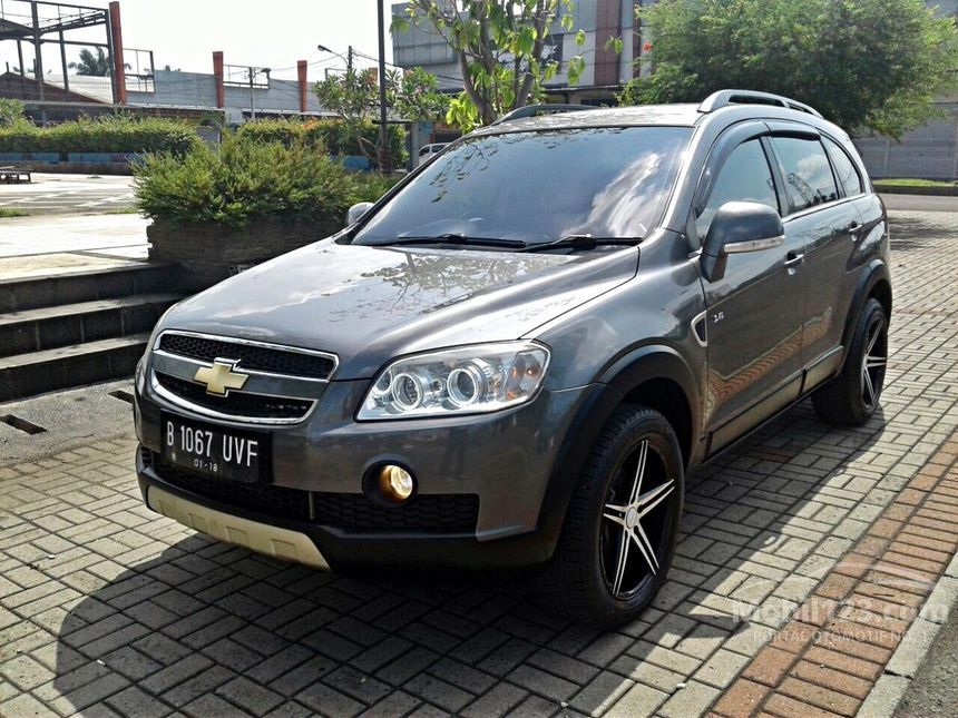 Jual Mobil  Chevrolet  Captiva 2009 2 0 di Jawa Barat 