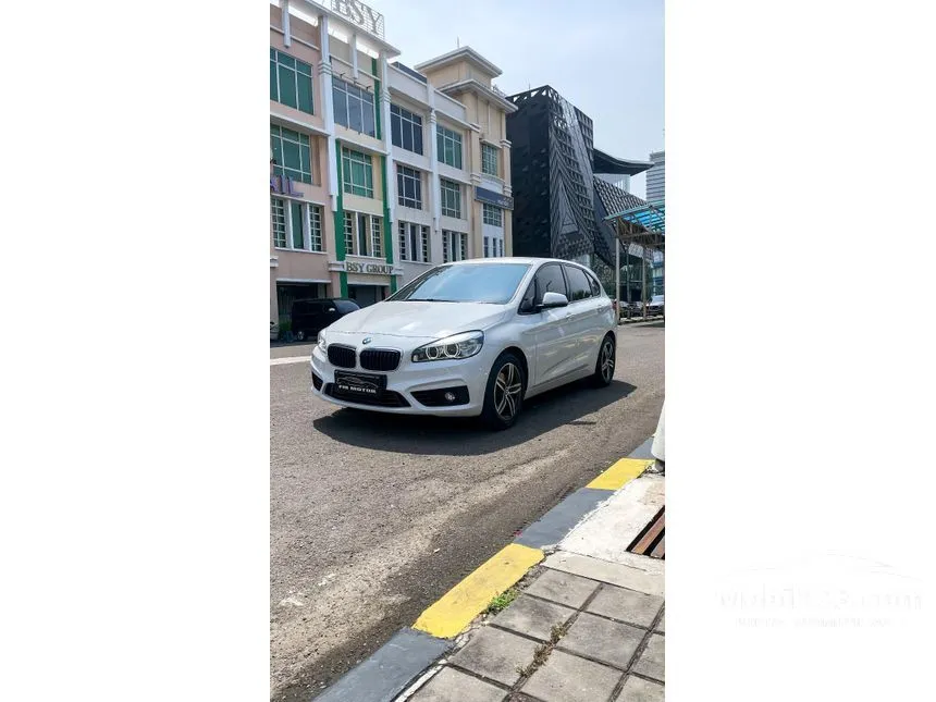 Jual Mobil BMW 218i 2015 Sport Line 1.5 di DKI Jakarta Automatic Hatchback Putih Rp 255.000.000