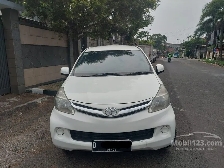 Jual Mobil Toyota Avanza 2014 E 1.3 di Jawa Barat Manual MPV Putih Rp 105.000.000