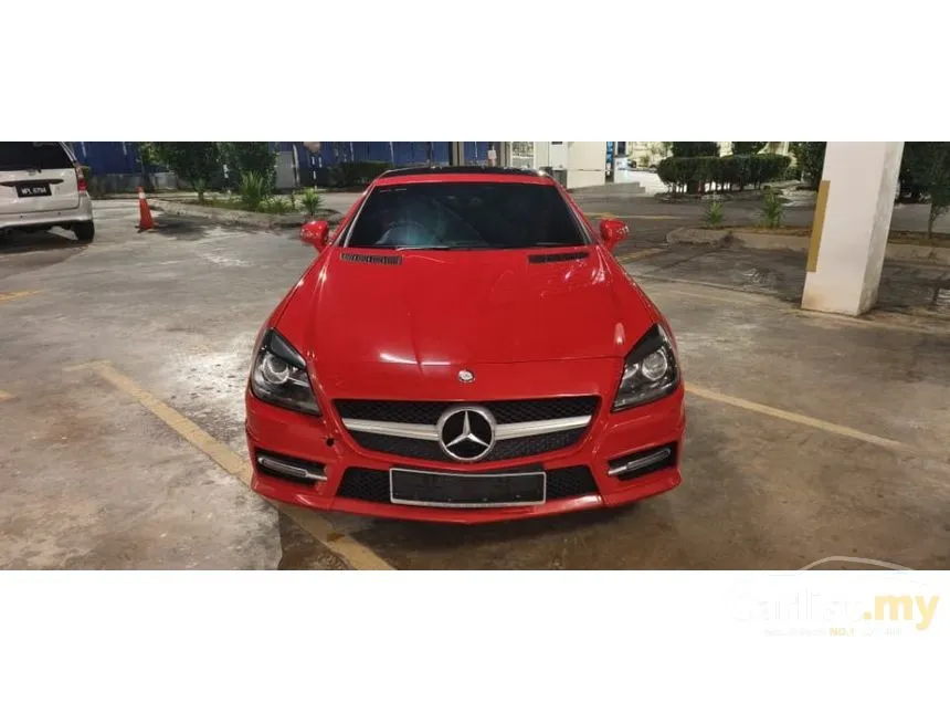 2015 Mercedes-Benz SLK200 AMG Sport Convertible