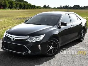 2015 Toyota Camry 2.5 Hybrid Sedan