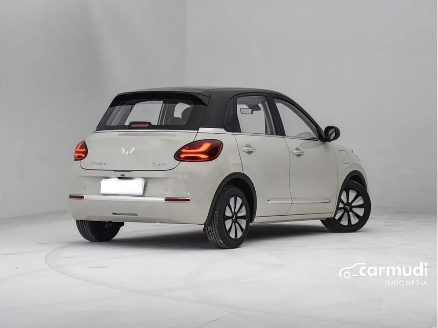 2024 Wuling Binguo EV Premium Range Hatchback