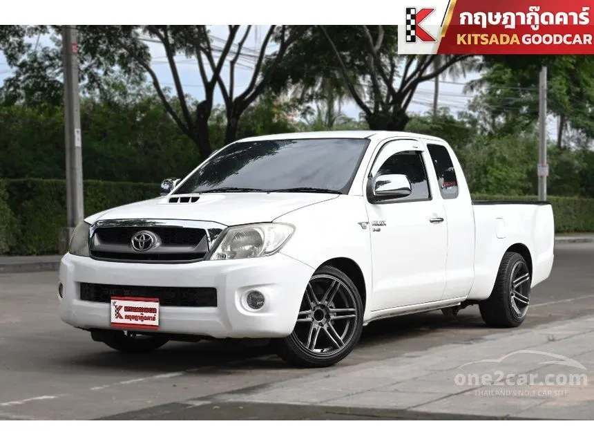 2011 Toyota HILUX VIGO E Smart Cab Pickup