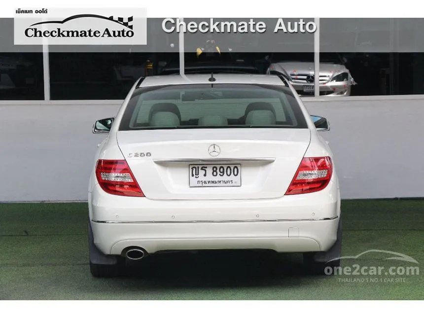 2011 Mercedes-Benz C200 CGI Avantgarde BlueEFFICIENCY Sedan