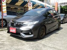 2018 Honda Jazz 1.5 (ปี 14-18) RS i-VTEC Hatchback AT