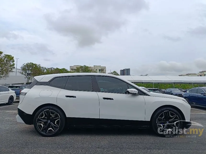 2023 BMW iX xDrive40 Sport SUV
