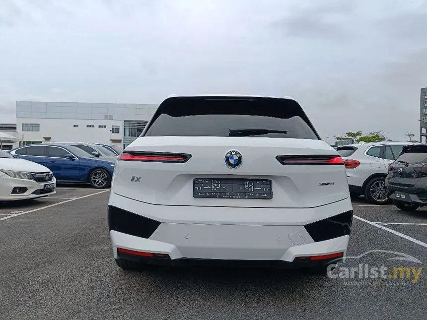 2023 BMW iX xDrive40 Sport SUV