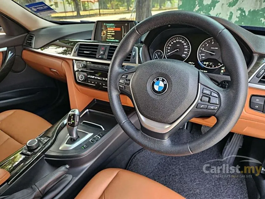 2017 BMW 318i Luxury Sedan