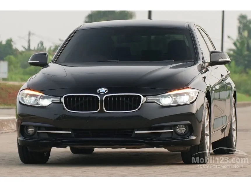 2018 BMW 320i Sport Sedan