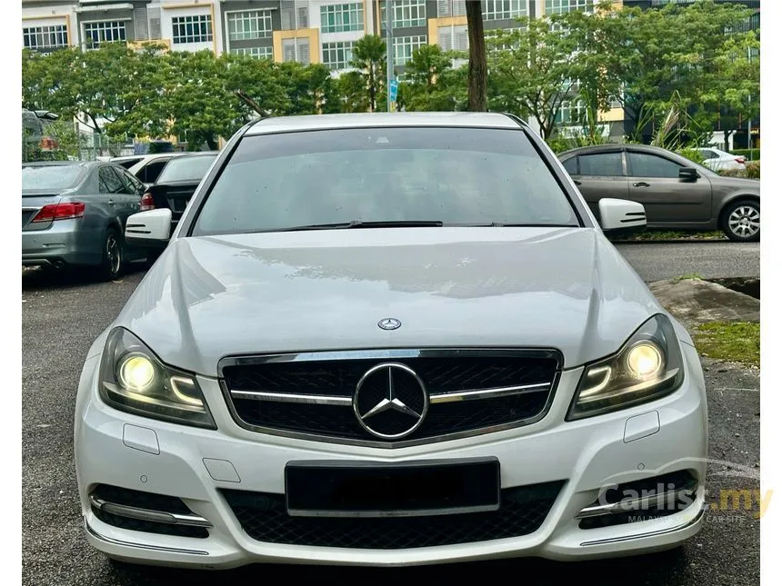 2012 Mercedes-Benz C200 Avantgarde CGI Sedan