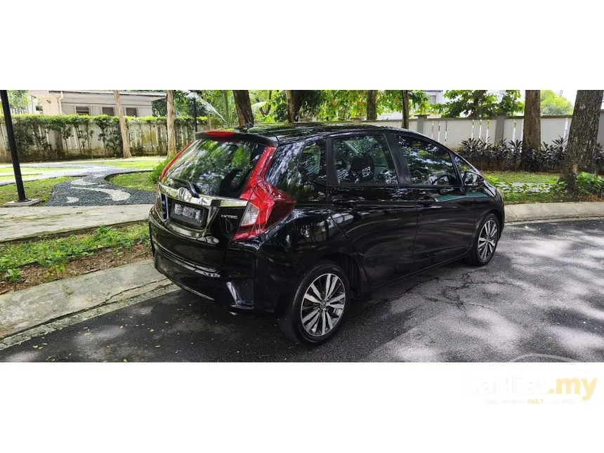 2015 Honda Jazz V Hatchback