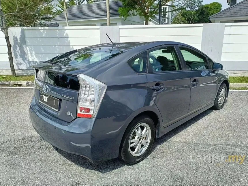 2011 Toyota Prius Hybrid Hatchback