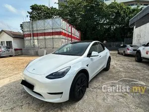2024 TESLA Model Y Standard Range SUV