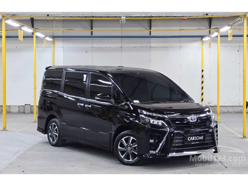 2020 Toyota Voxy MPV