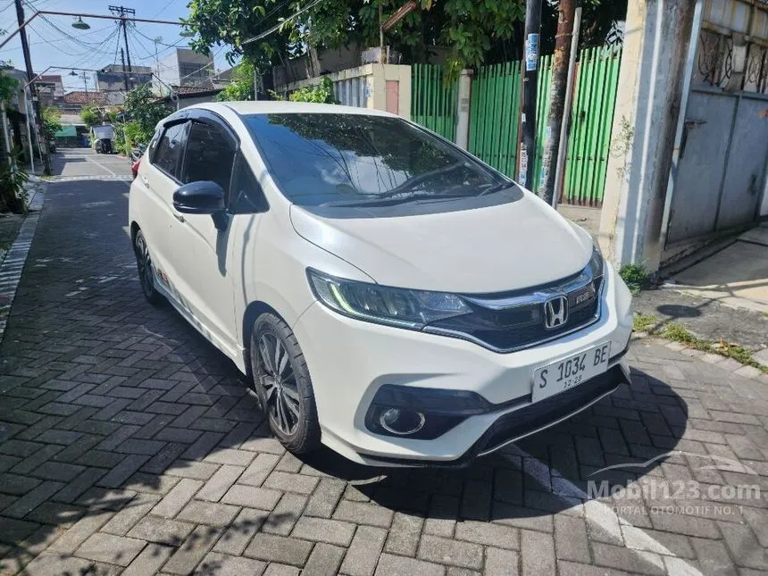 Jual Mobil Honda Jazz 2018 RS 1.5 di Jawa Timur Automatic Hatchback Putih Rp 229.000.000