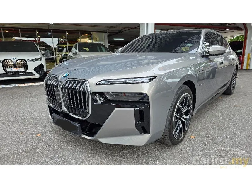 2024 BMW 750e xDrive M Sport Pure Excellence Sedan