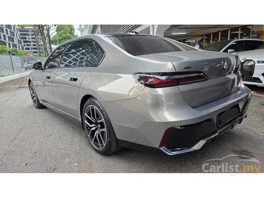 2024 BMW 750e xDrive M Sport Pure Excellence Sedan