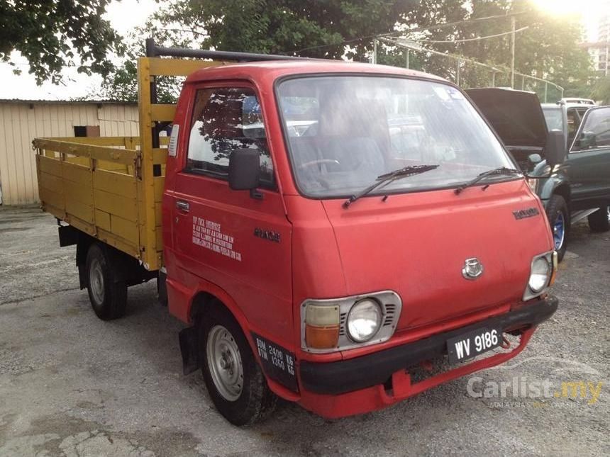 Toyota Hiace 1981 in Kuala Lumpur Manual Red for RM 6,600 