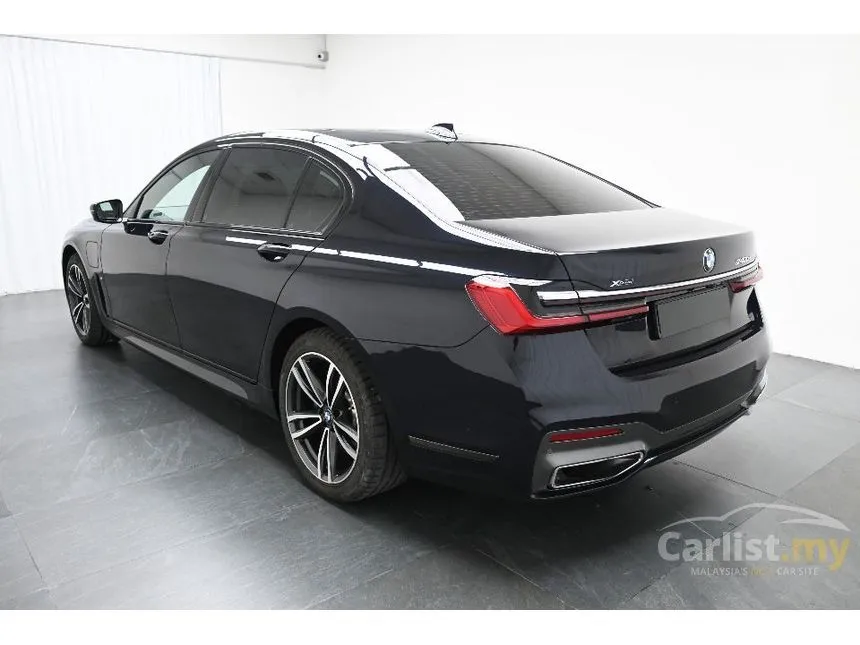 2021 BMW 740Le xDrive M Sport Sedan