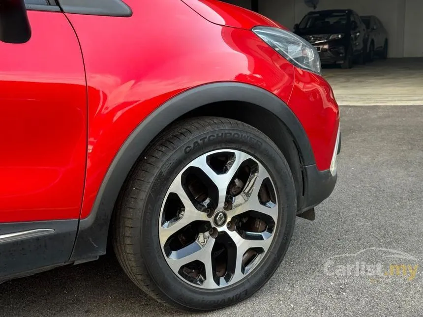 2019 Renault Captur TCe 120 (Flame red) SUV