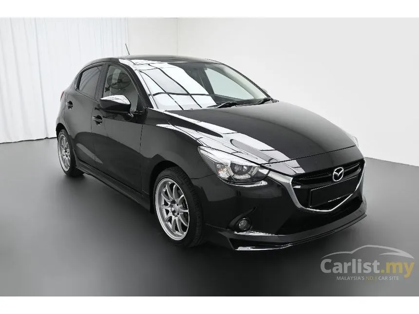 2017 Mazda 2 SKYACTIV-G (LED Headlight with DRL) Hatchback