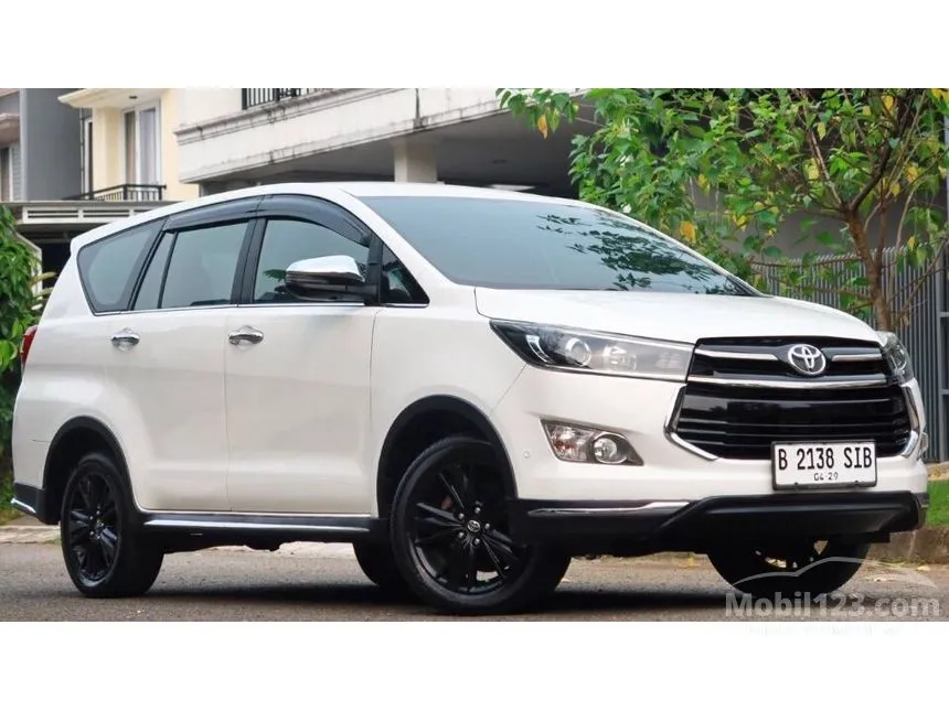 Jual Mobil Toyota Innova Venturer 2019 2.4 di DKI Jakarta Automatic Wagon Putih Rp 375.000.000