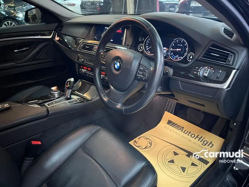 2016 BMW 520i Luxury Sedan