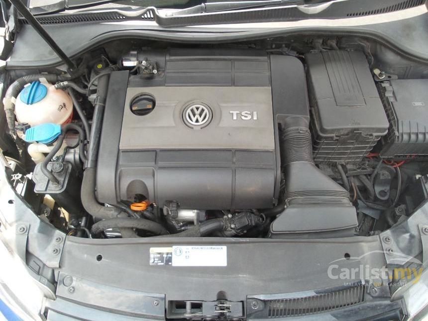 2012 Volkswagen Golf R Hatchback