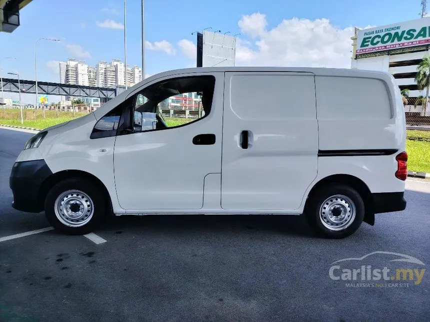 2023 Nissan NV200 Panel Van