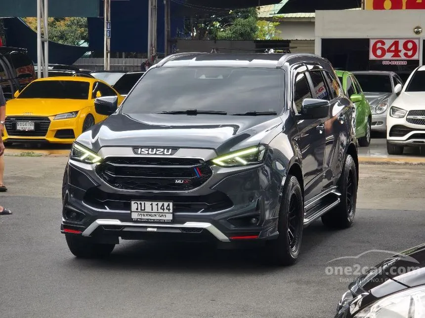2022 Isuzu MU-X Ultimate SUV