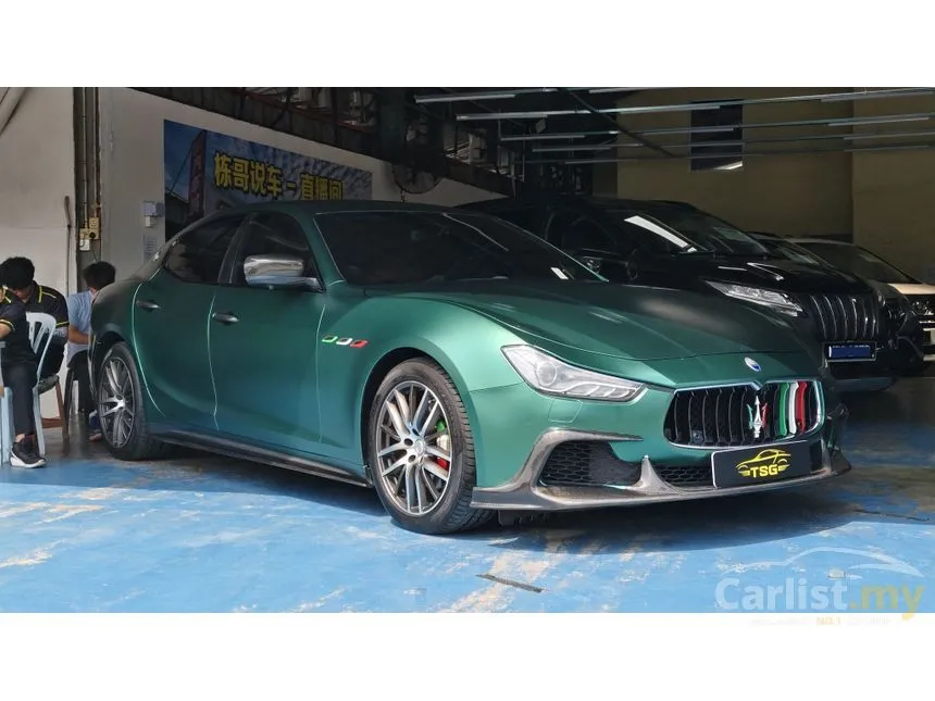 2015 Maserati Ghibli Sedan